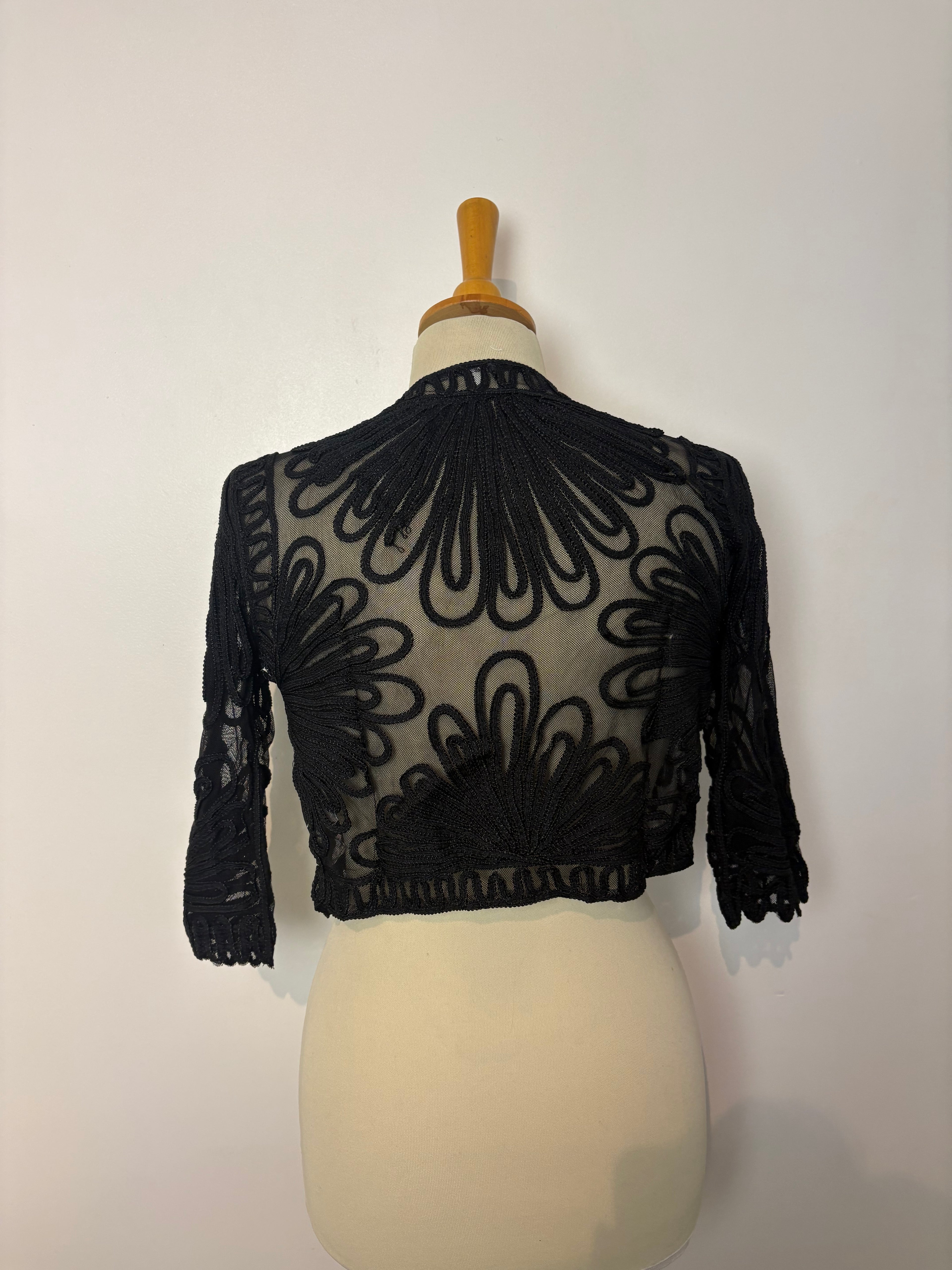 Black mesh Cornelli patterned bolero