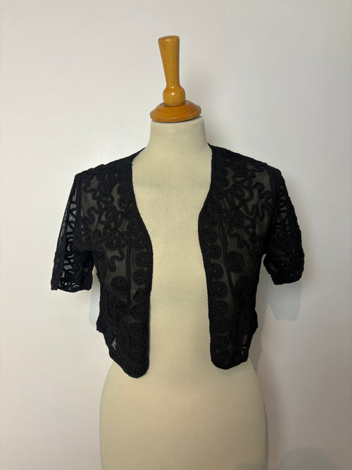 Black mesh cornelli pattern short-sleeve bolero