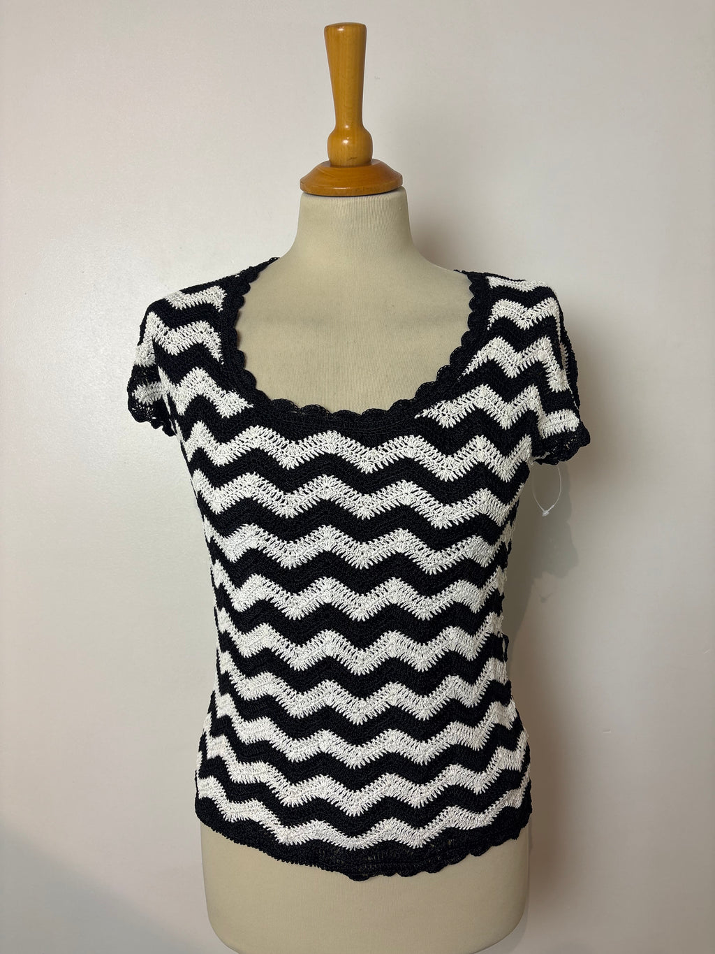 Handmade black and white chevron-pattern crochet lined top