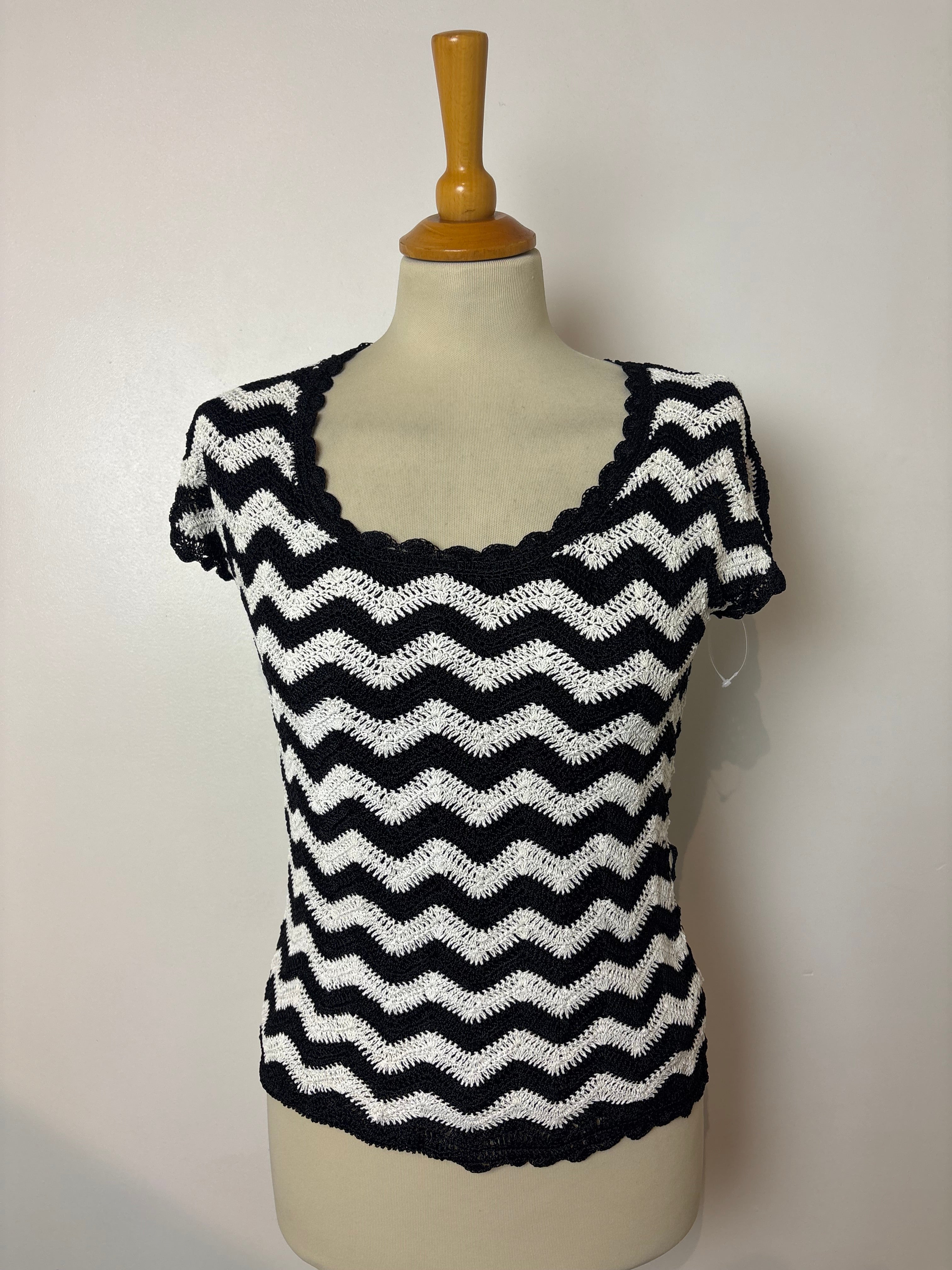 Handmade black and white chevron-pattern crochet lined top