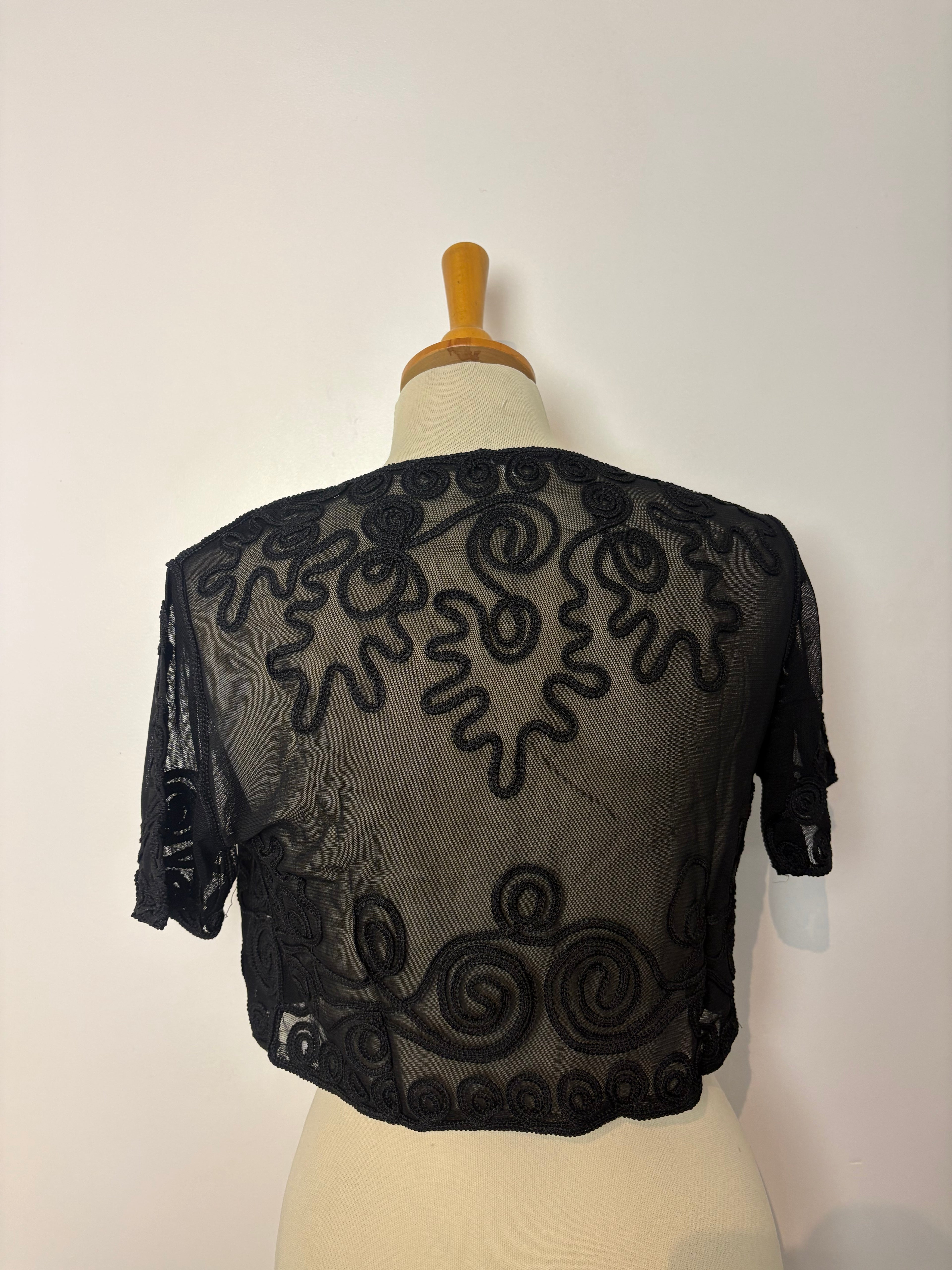 Black mesh cornelli pattern short-sleeve bolero